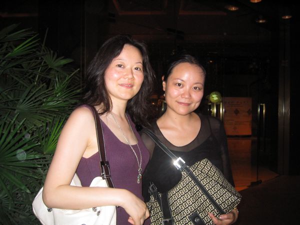 taiyuan 001c- Nanjing - Le and Lisha before Jin Ling hotel